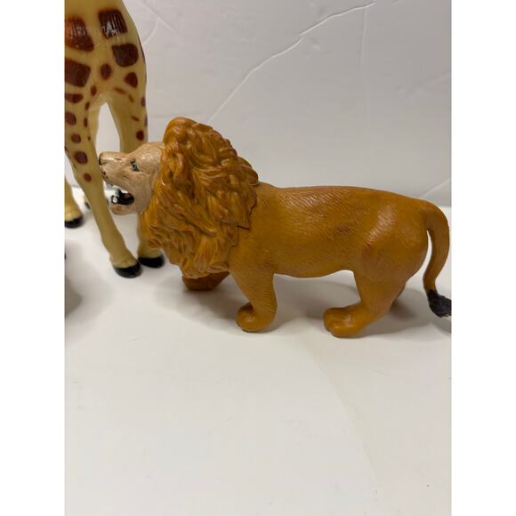 Learning Resources Jumbo Animals Giraffe Lion Gorilla - Picture 3 of 8